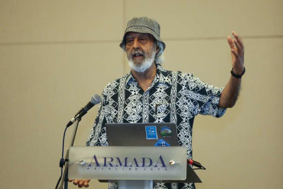 Cetdem chairman Gurmit Singh speaks during the 12th Annual Climate Change Forum 2019 in Petaling Jaya June 25, 2019. &#x002015; Picture by Yusof Mat Isa