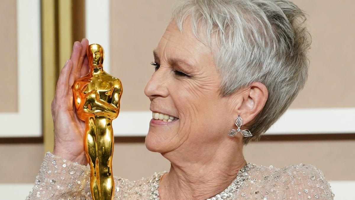 Jamie Lee Curtis dit qu’Oscar sera “ils/elles” pour soutenir sa fille trans