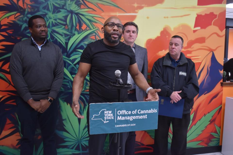 Orange County Cannabis owner Howard Libron, flanked at left by Office of Cannabis Management Executive Director Chris Alexander and at right by state Sen. James Skoufis and Assemblyman Karl Brabenec.