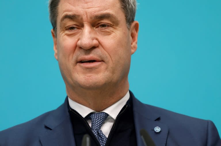 Die Hochwasserhilfen in Bayern werden auf 200 Millionen Euro aufgestockt. Von Privathaushalten seien schon mehr als 3000 Anträge eingegangen, sagte Ministerpräsident Markus Söder (CSU). "Der Prozess läuft, das Geld fließt und wird ausgezahlt." (Odd ANDERSEN)