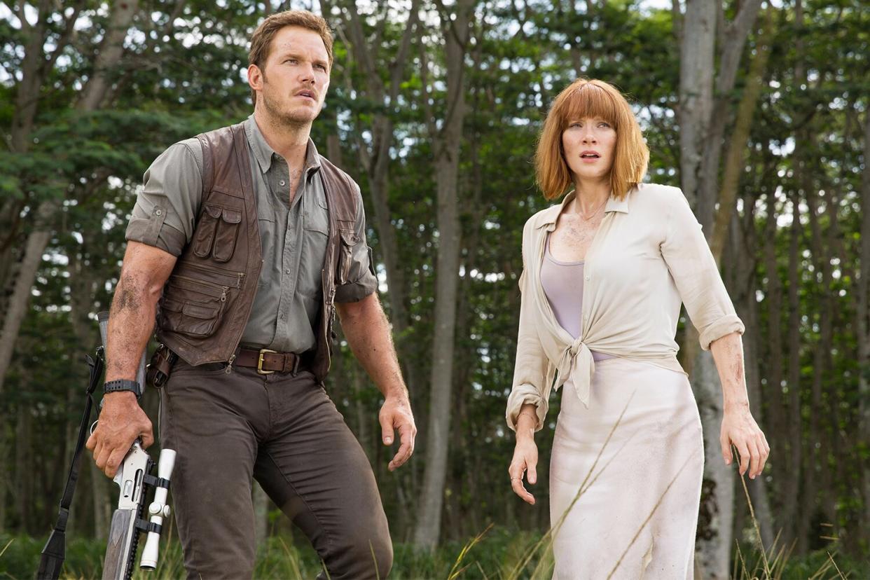 JURASSIC WORLD, from left: Chris Pratt, Bryce Dallas Howard, 2015.