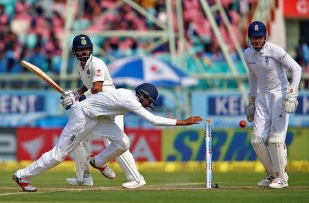 Cricket - India v England - Second Test cricket match - Dr. Y.S. Rajasekhara Reddy ACA-VDCA Cricket Stadium, Visakhapatnam, India - 17/11/16 - India's Virat Kohli plays a shot. REUTERS/Danish Siddiqui