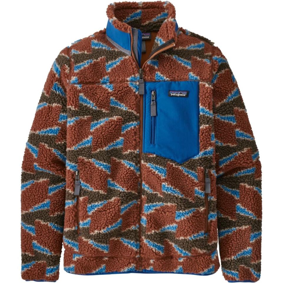 patagonia, patagonia fleece, hiking, 2020 fashion trends