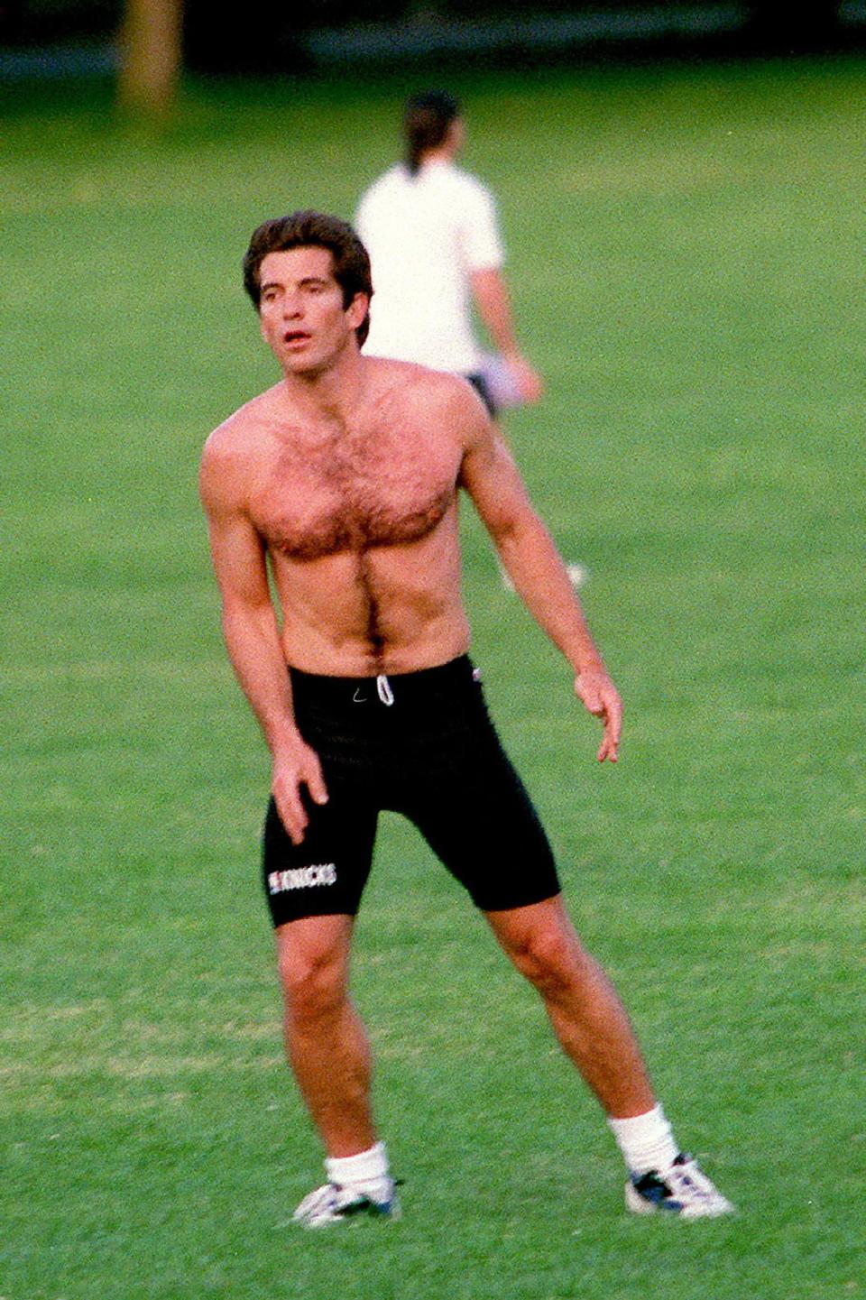 JFK JR.
New York City, 1997
John-John loved to throw the Fris in Central Park almost as much as he loved to be shirtless when the paps were around.