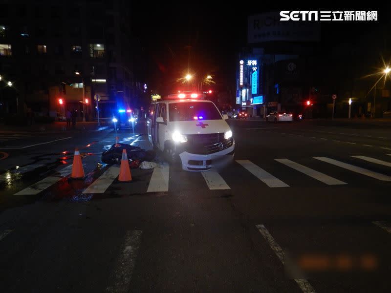 台中一名施姓男大生3月和一輛救護車擦撞，經血液檢驗後被判定為酒駕。（圖／翻攝畫面）