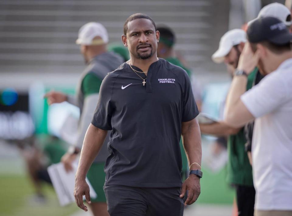 Dre’ Bly at the Charlotte 49ers’ spring football game in April. / Charlotte Observer