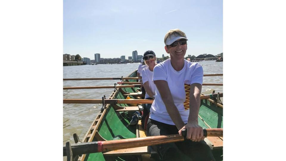 Kirsten Ramsay rowing