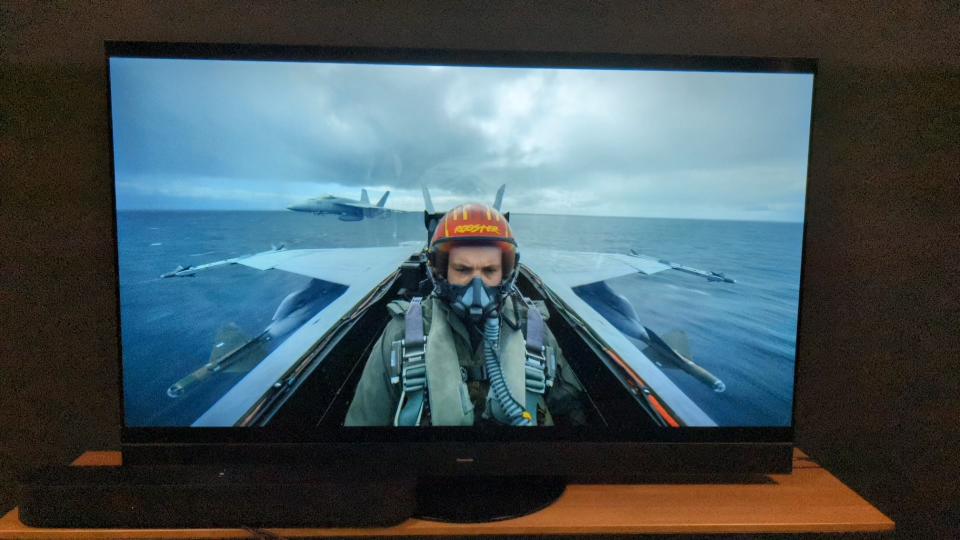 Panasonic DP-UB820 showing Top Gun Maverick