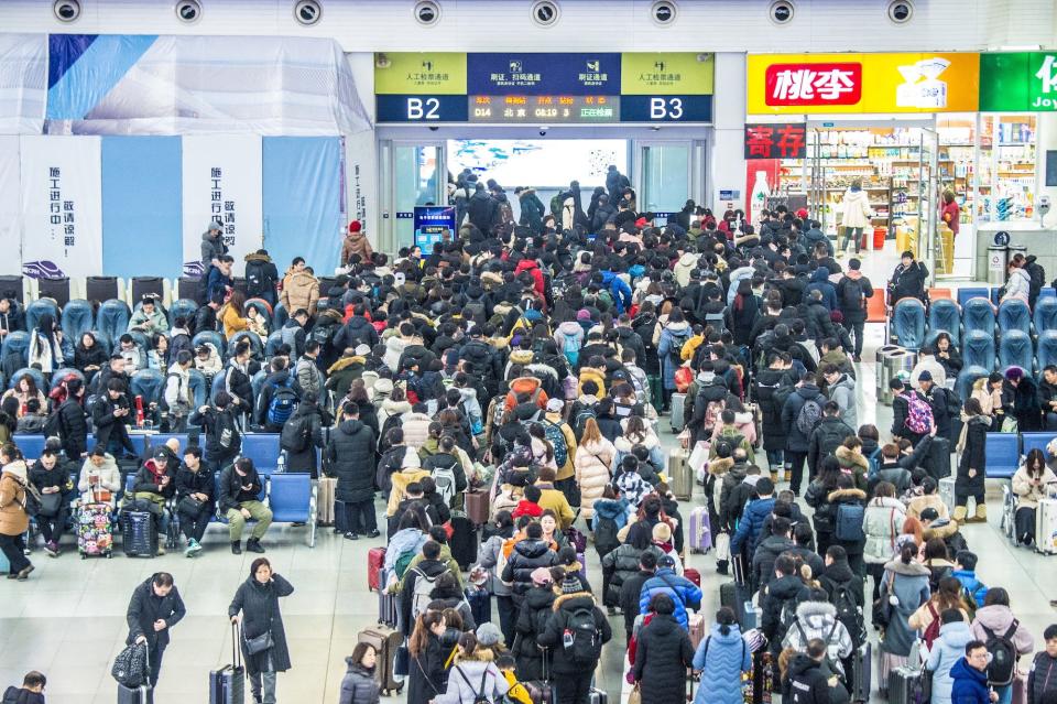 Shenyang north railway station, the first day of Spring Festival transportation in 2020, Shenyang City, Liaoning Province, China, January 10, 2020.