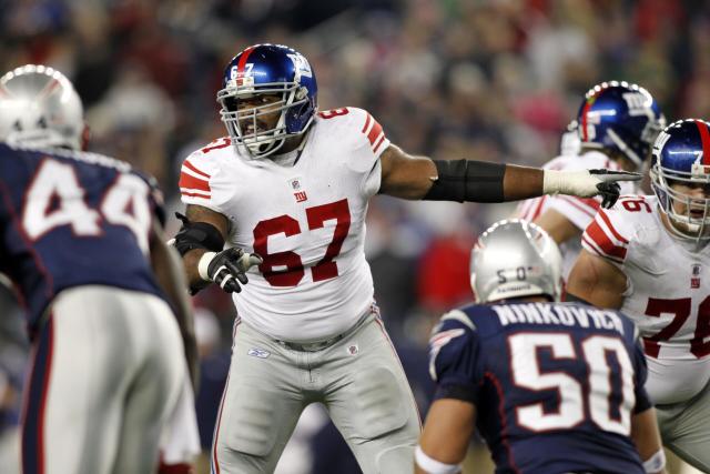 Retired Giants OT Kareem McKenzie earns Ph.D.