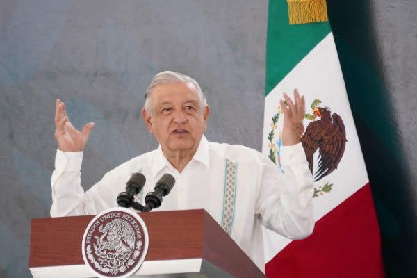 El presidente Andrés Manuel López Obrador (AMLO) hablando sobre el tren maya.