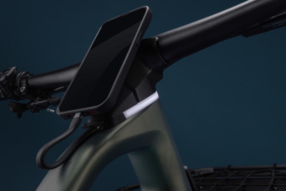 Orbea Diem integrated USB-C charging port