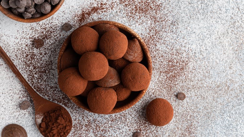 chocolate truffles with cocoa powder