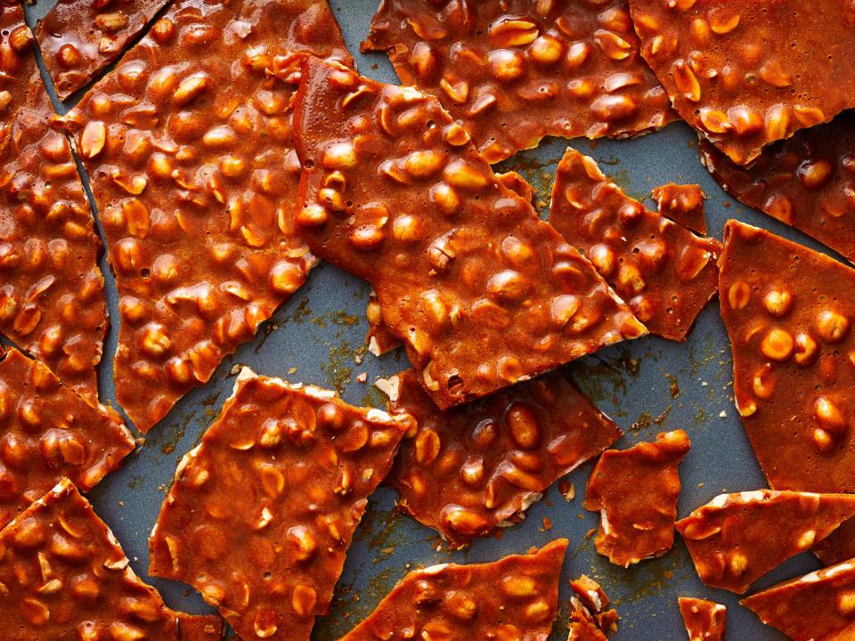 Classic Peanut Brittle