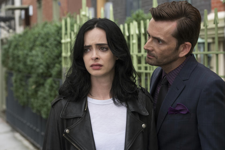 Krysten Ritter and David Tennant as Kilgrave in <em>Jessica Jones</em>. (Photo: Netflix)