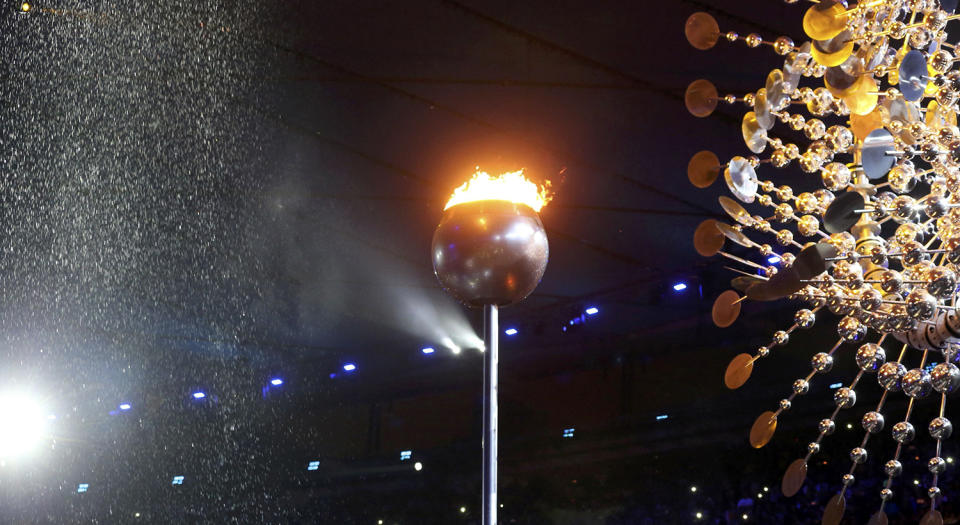 <p>The Olympic flame is pictured before being extinguished during the closing ceremony at the 2016 Rio Olympics. (REUTERS/Sergio Moraes) </p>