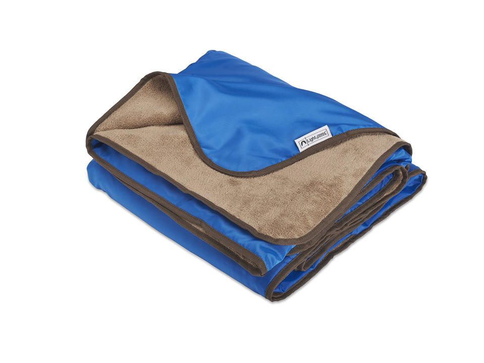 XL Plush Fleece Outdoor Stadium Blanket