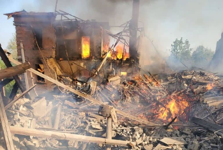 08/05/2022 La escuela atacada en Bilohorivka, Lugansk. 