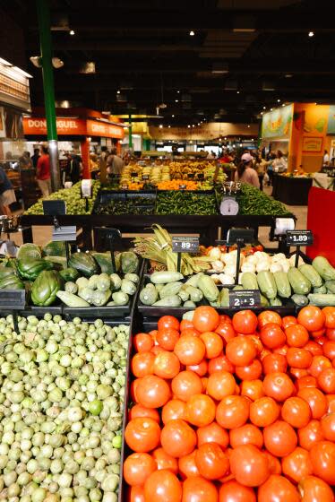 Costa Mesa, CA - December 03: Fresh produce is seen at Mercado Gonzalez Northgate Market on Sunday, Dec. 3, 2023 in Costa Mesa, CA. It's official opening was on on Nov.17, Mercado Gonzalez at Northgate Market in Costa Mesa, a concept from Northgate grocery stores, has become as place for community to gather. (Dania Maxwell / Los Angeles Times)