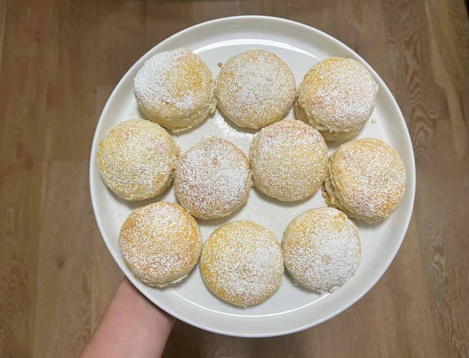 The scones looked more professional once they were dusted with powdered sugar.