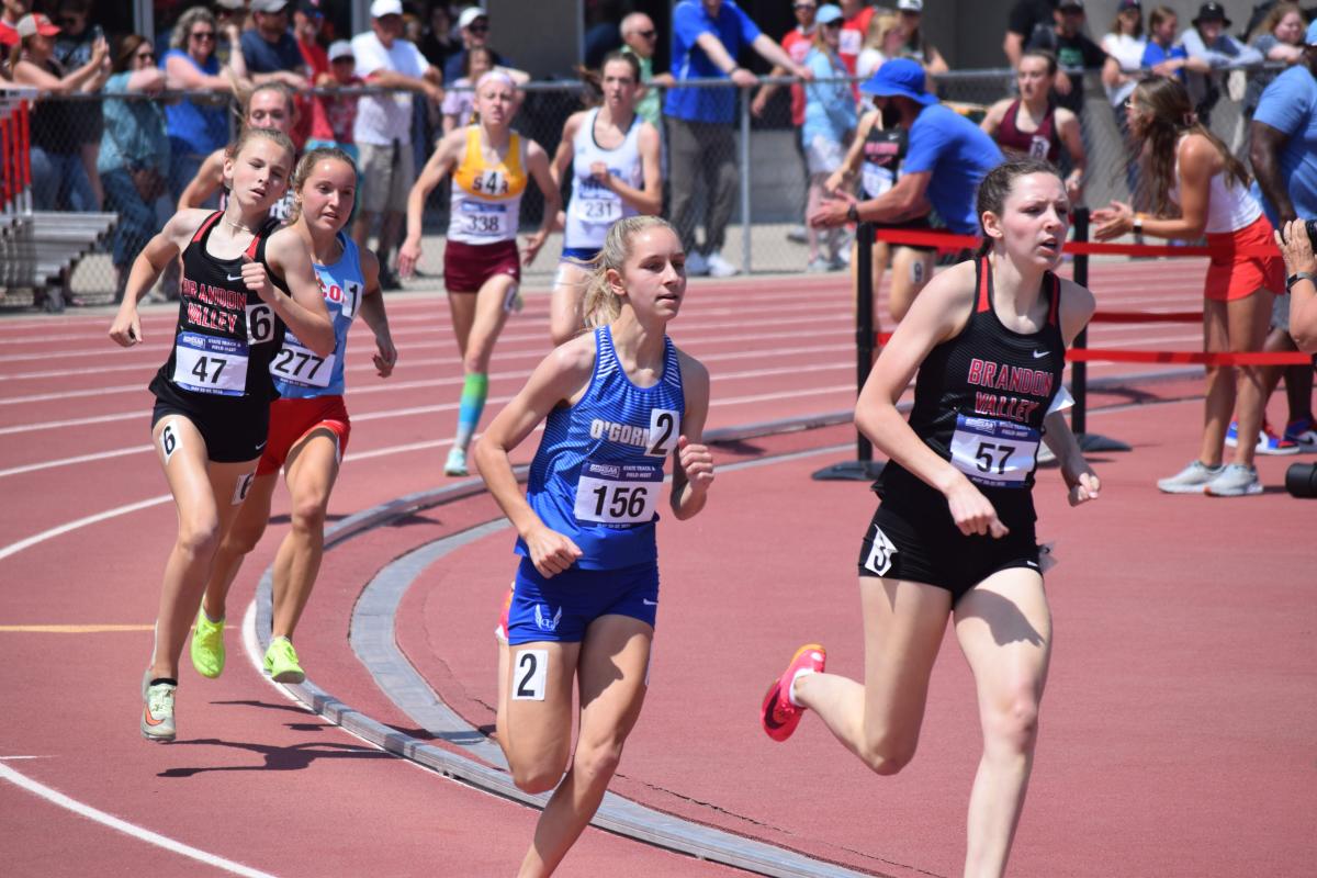 Brandon Valley junior stands tall among talented 800meter field at