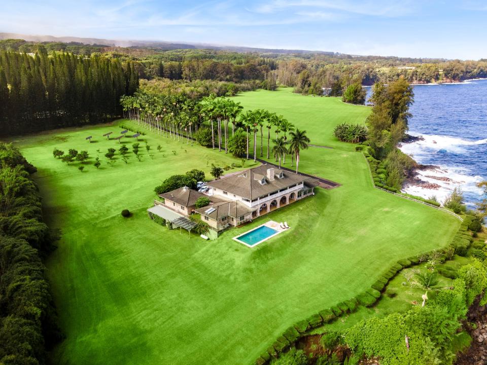 Vijay Singh Hawaii mansion for sale.