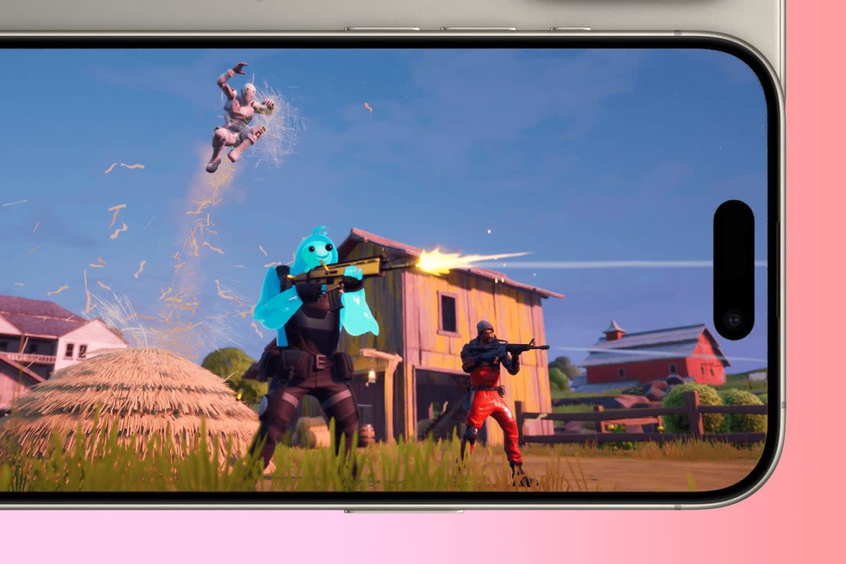 Fortnite on the iPhone (ES composite)