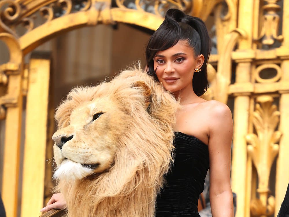 Kylie Jenner bei der Schiaparelli-Show in Paris. (Bild: Jacopo Raule/Getty Images)