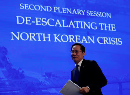 South Korea's Defence Minister Song Young-moo arrives to speak at the IISS Shangri-la Dialogue in Singapore June 2, 2018. REUTERS/Edgar Su