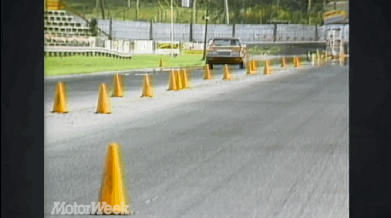 a gif of the Chrysler LeBaron failing to achieve an evasive lane change maneuver