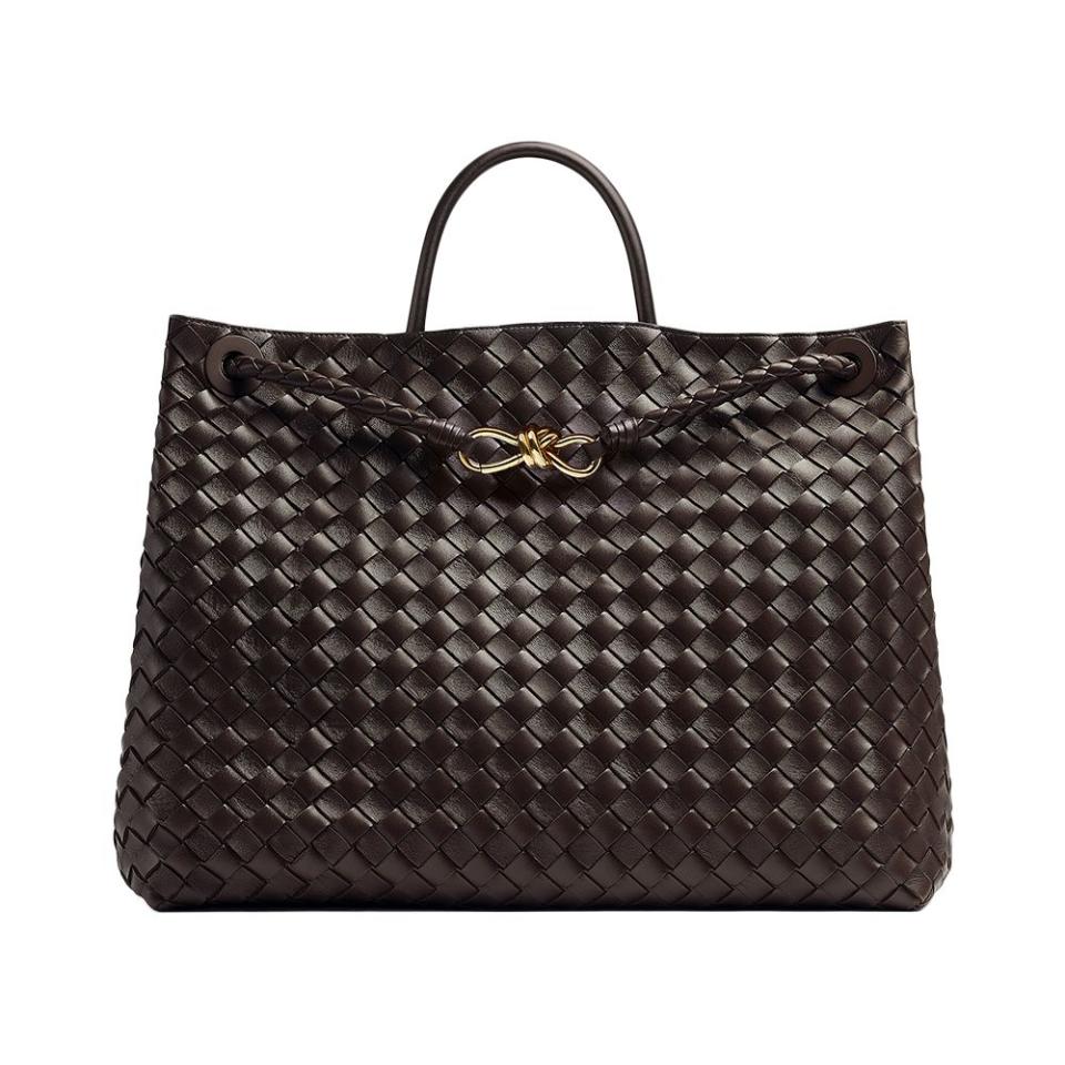 <p><a href="https://go.redirectingat.com?id=74968X1596630&url=https%3A%2F%2Fwww.bottegaveneta.com%2Fen-us%2Flarge-andiamo-slate-813122213.html%3Fgad_source%3D1%26gclid%3DCjwKCAiAjrarBhAWEiwA2qWdCAkEo-w9CjIDJ8oKy8DisHqUi9rCh79QRd5iG-iuJtgQP89pJZhakRoC9DEQAvD_BwE%26gclsrc%3Daw.ds&sref=https%3A%2F%2Fwww.elle.com%2Ffashion%2Fshopping%2Fg44450396%2Fbest-oversized-tote-bags%2F" rel="nofollow noopener" target="_blank" data-ylk="slk:Shop Now;elm:context_link;itc:0;sec:content-canvas" class="link ">Shop Now</a></p><p>Large Andiamo</p><p>$7900.00</p>