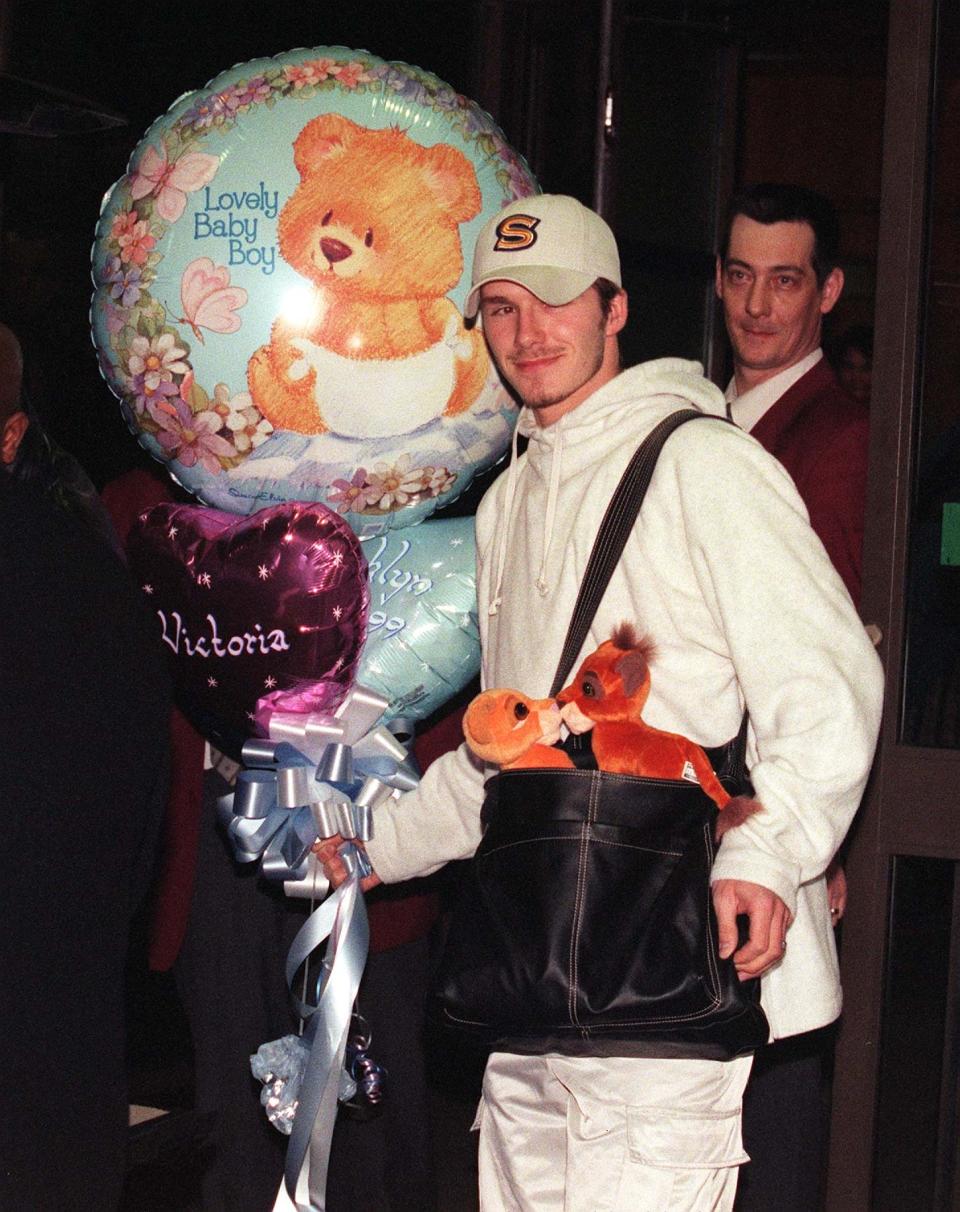 David arrives at the Portland Hospital