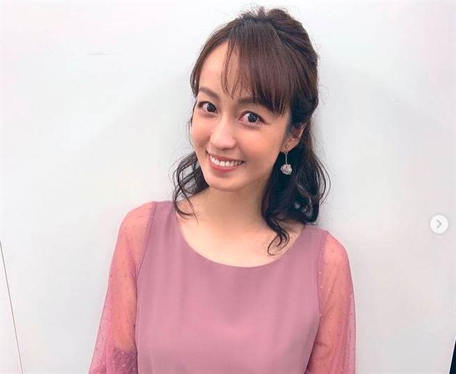 傳奇AV女優及川奈央宣布離婚。（圖／翻攝自IG）