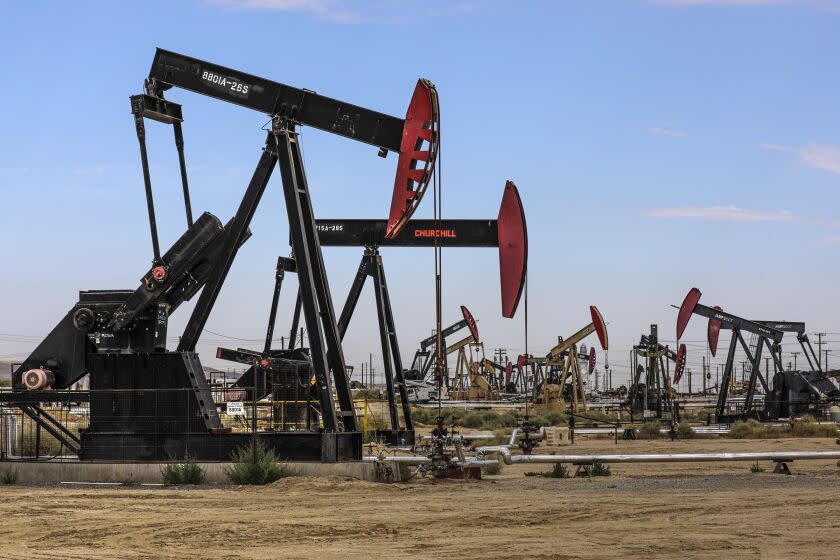 McKITTRICK, CA - JULY 23, 2019 — A surface expression vent in the Cymric oil field, near the Kern County town of McKittrick, has released about 800,000 gallons of oil and water. (Irfan Khan / Los Angeles Times)