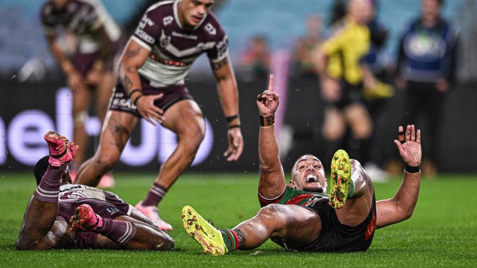 A late try by Keaon Koloamatangi (right).