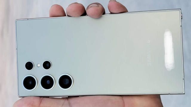 This Is as Close as We Can Get to a Real-Life Galaxy S24 Ultra Before Its  Official Launch