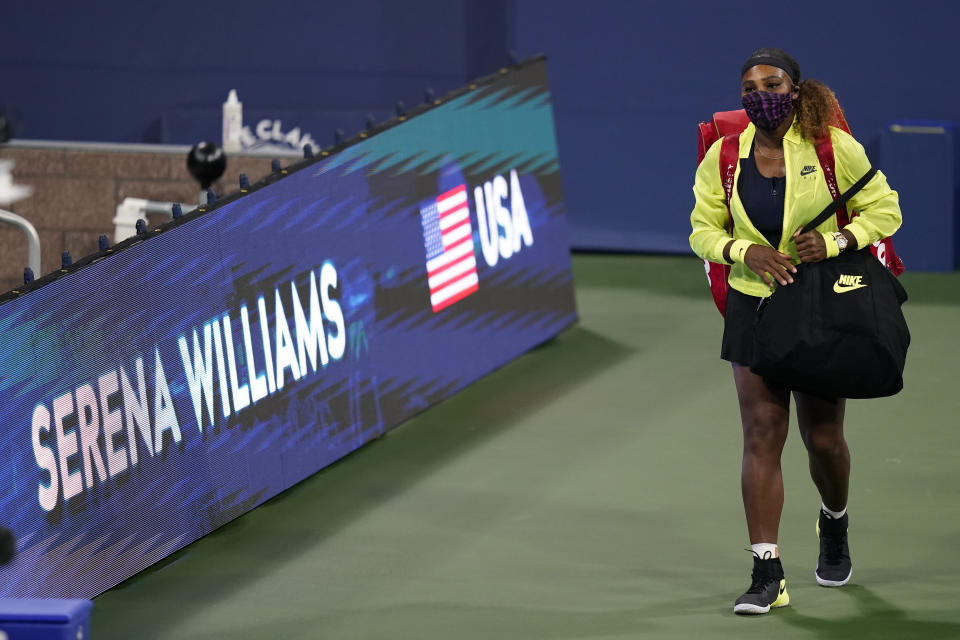 Serena Williams previo a un partido contra Maria Sakkari en el Abierto Western & Southern, el martes 25 de agosto de 2020, en Nueva York. (AP Foto/Frank Franklin II)