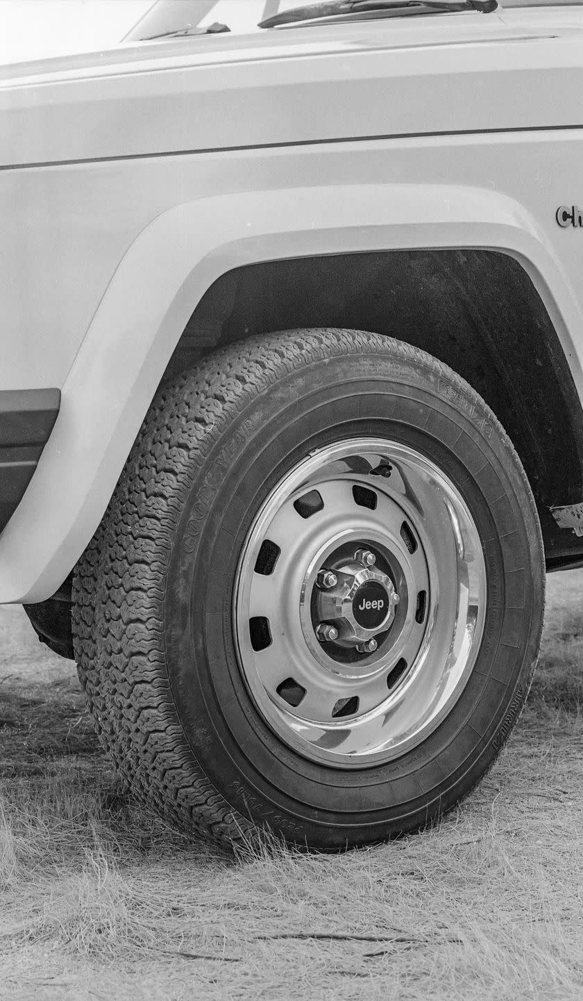 1984 Jeep Cherokee Photos