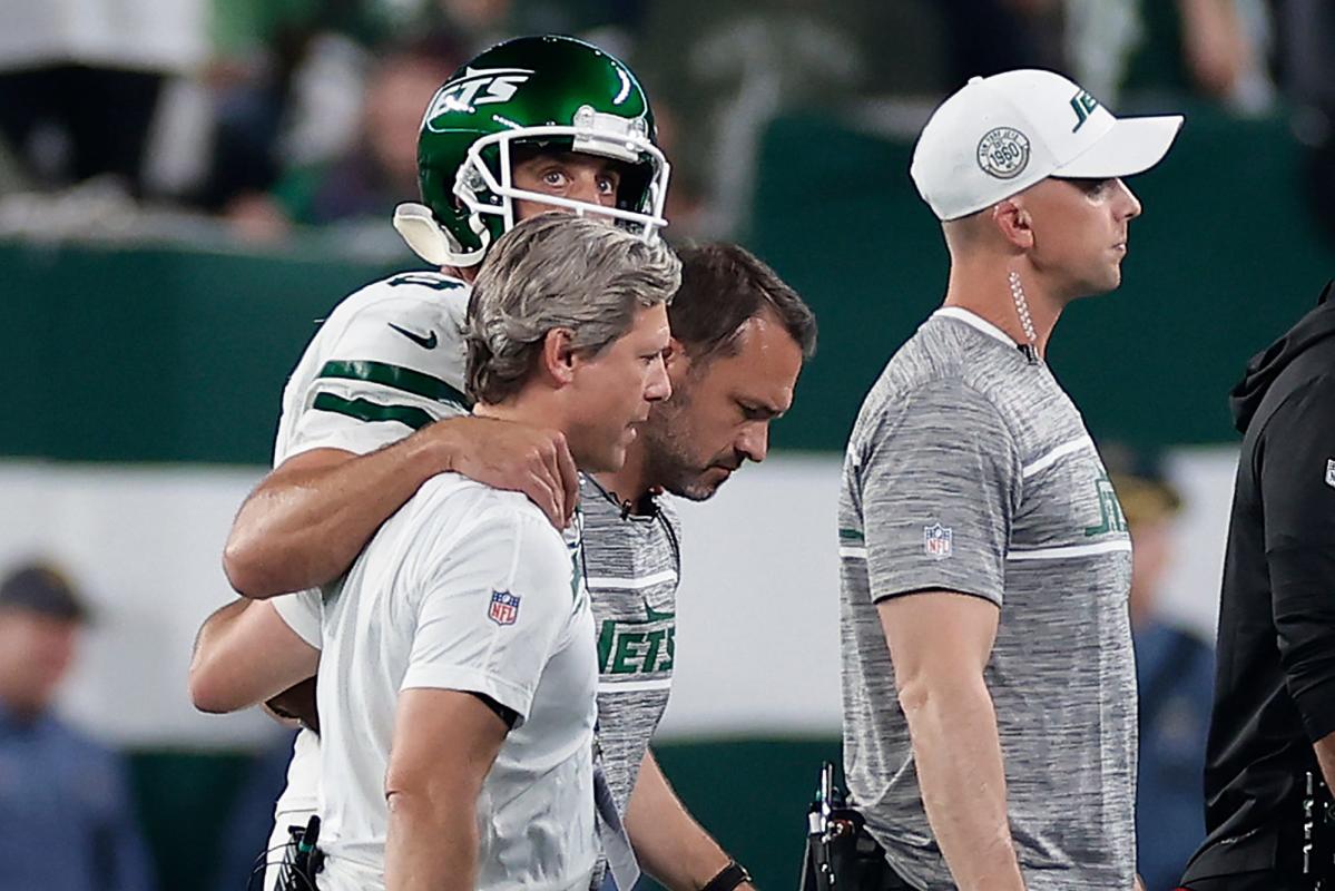 Joe Burrow injury: Bengals QB using Jets' Aaron Rodgers as