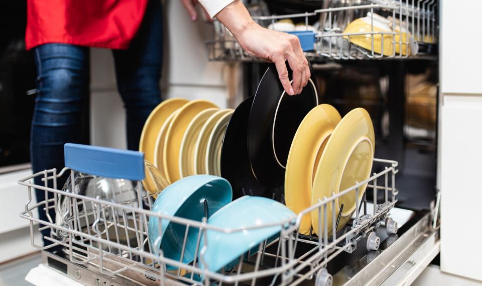 How To Clean Dishwasher Filter