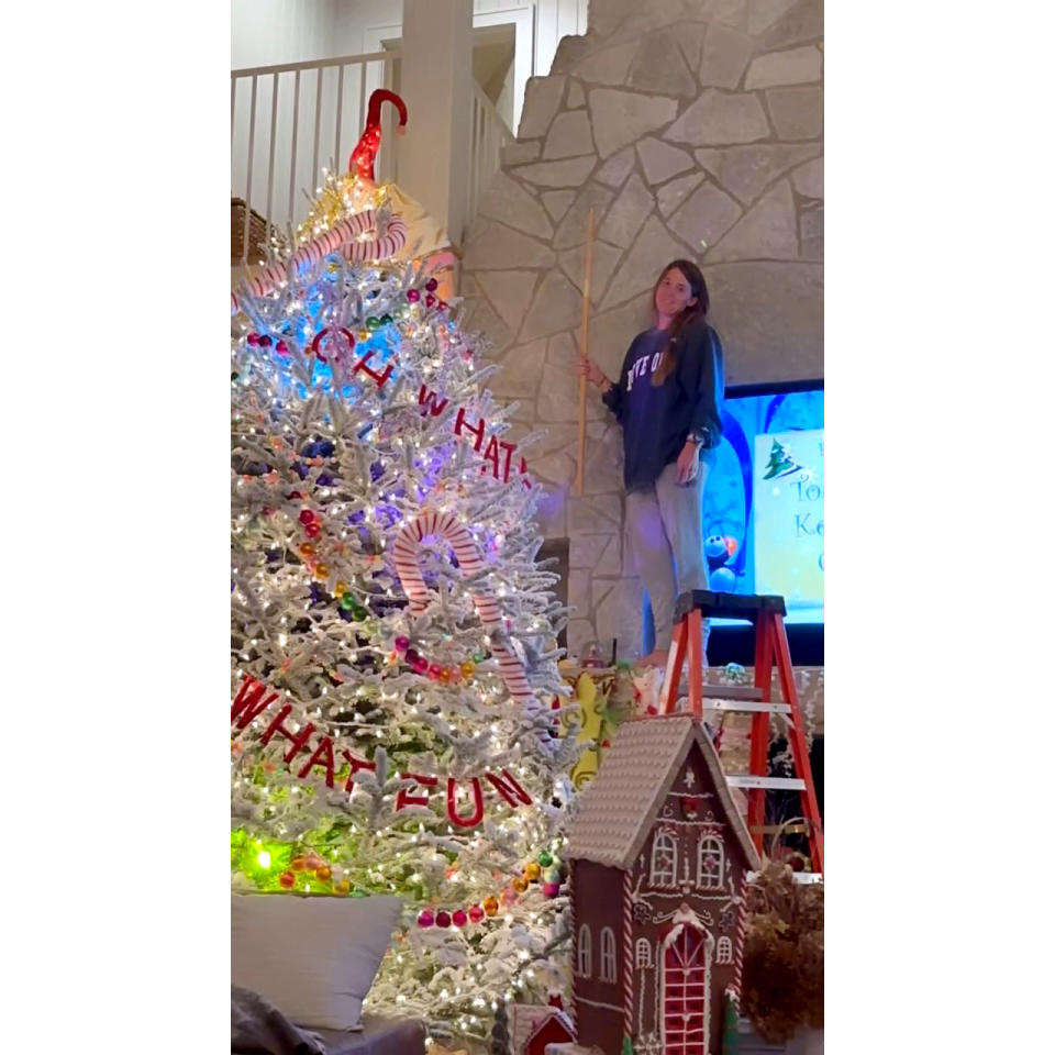 Thomas Rhett Can't Stop Laughing Over Wife Lauren Climbing Ladder to Decorate Tall Christmas Tree 