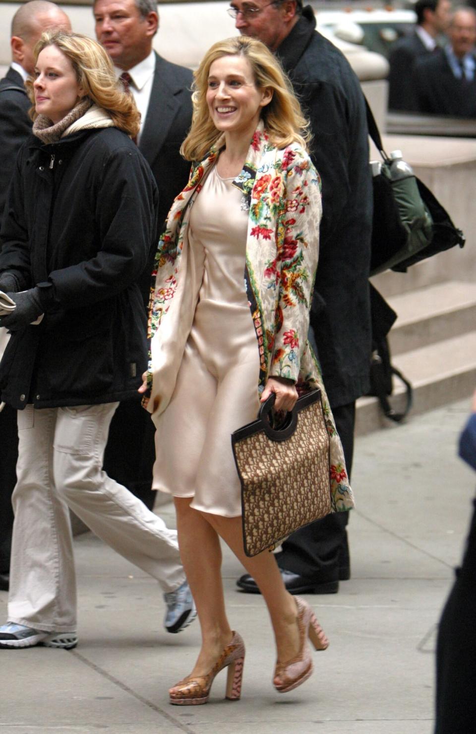 Carrie Bradshaw Outfits