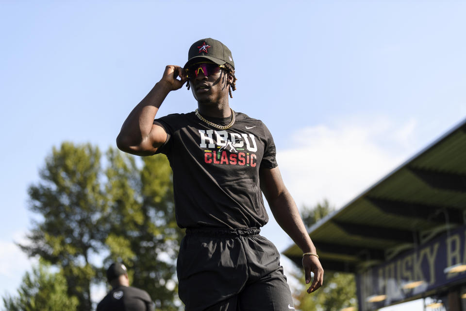 Bethune-Cookman University's Hylan Hall adjusts his sunglasses during a workout the day before the HBCU Swingman Classic during the 2023 All Star Week, Thursday, July 6, 2023, in Seattle. (AP Photo/Caean Couto)