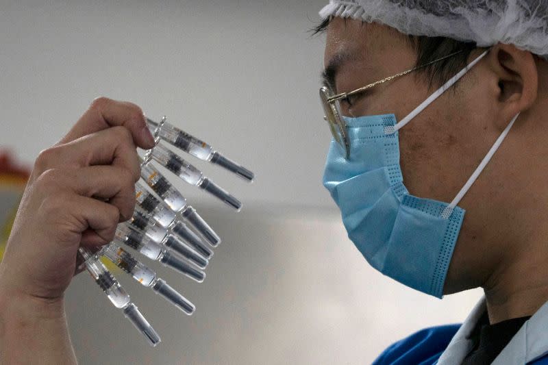 ▲中國吸入型疫苗康希諾疫苗通過當局批准使用。圖為康希諾疫苗。（圖／美聯社／達志影像）