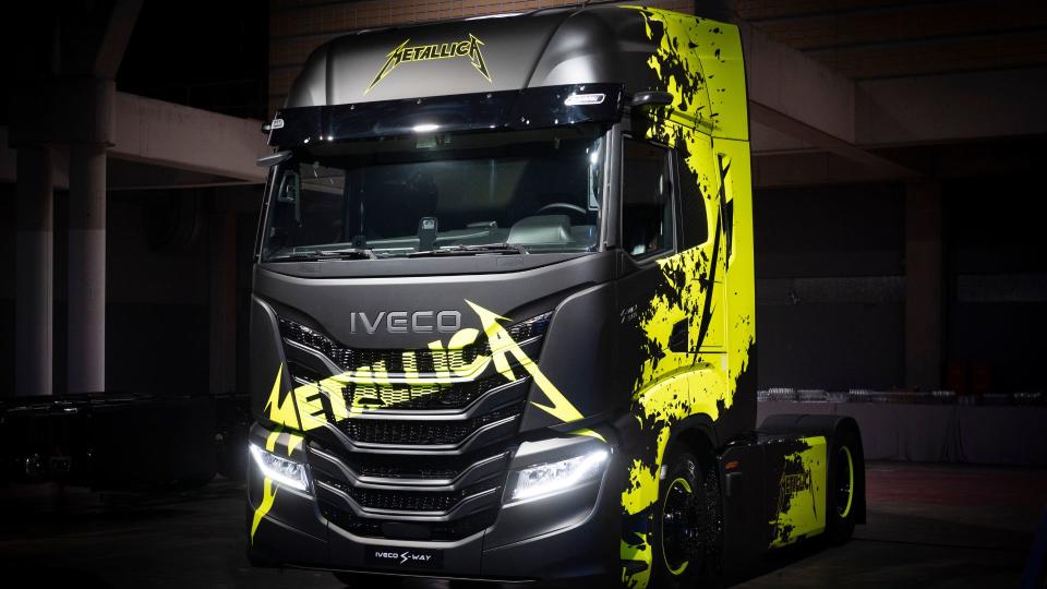 Metallica World Tour Trucks, Buses Go Green