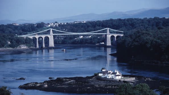 menai suspension bridge