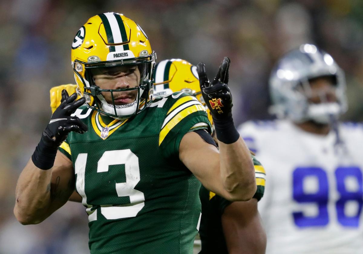 Green Bay Packers Allen Lazard signs his restricted free agent tender 