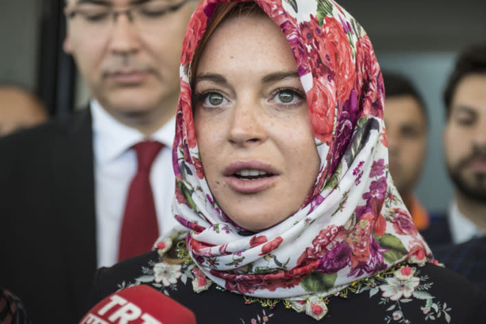 Lindsay embraced the Muslim culture whilst helping refugees.