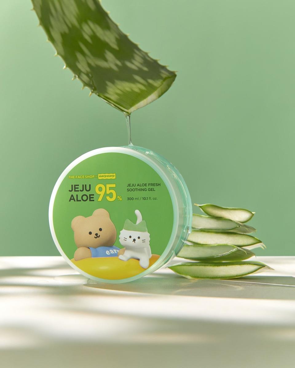 earpearp濟州純淨蘆薈舒緩膠 PHOTO CREDIT: THE FACE SHOP x earpearp