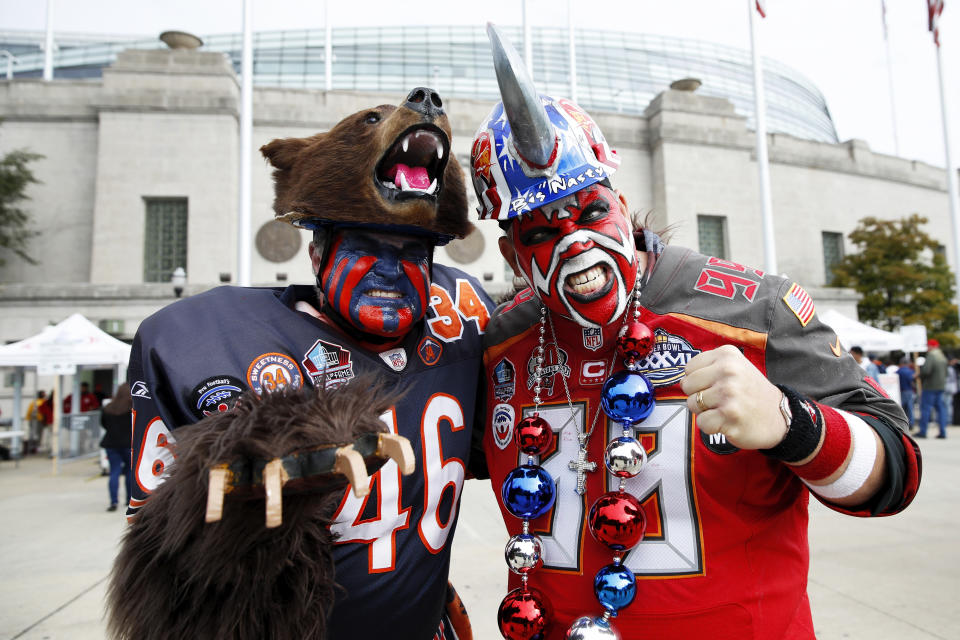 Tampa Bay Buccaneers fan Keith "Big Nasty" Kunzig meets with Chicago Bears superfan Don "Bearman" Wachter. (Photo by Joe Robbins/Getty Images)